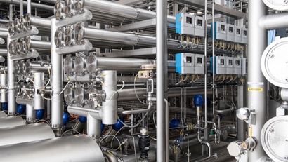 Instrumentación de medición estandarizada en una fábrica de productos lácteos