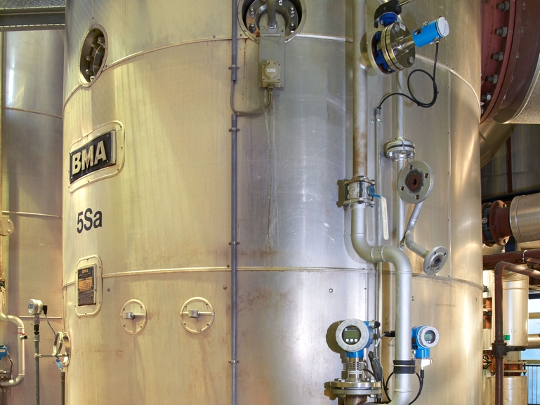 DeltabarMedición electrónica de la presión diferencial FMD71 en una fábrica de azúcar
