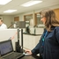 Empleados de Kaiser en el laboratorio