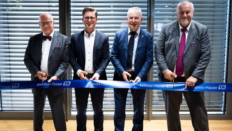 Inauguración del nuevo edificio de oficinas de Liquid Analysis en Gerlingen